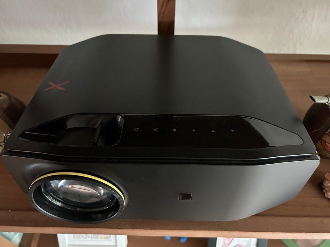 Beamer X Projector, TV & Home Appliances, TV & Entertainment