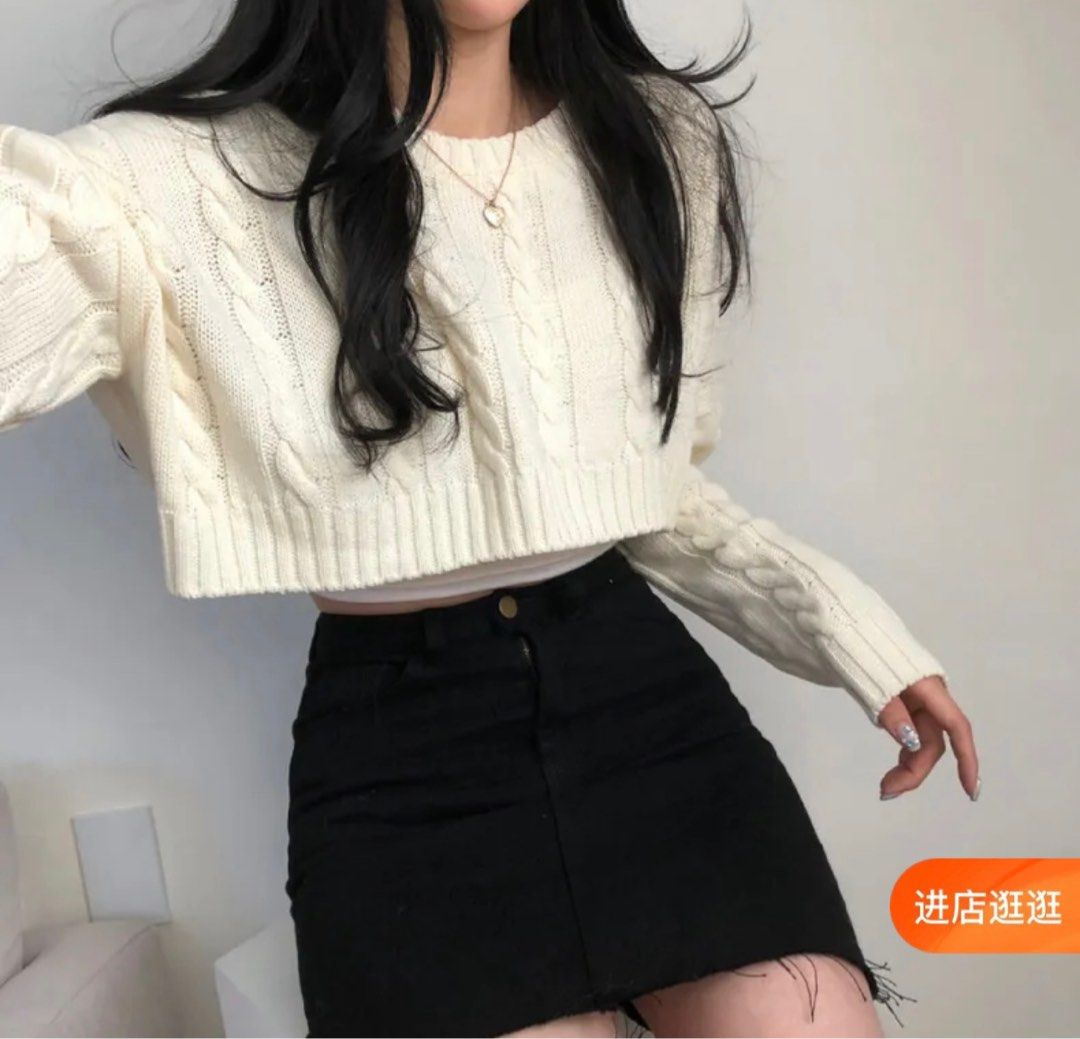 White knit cropped sweater top