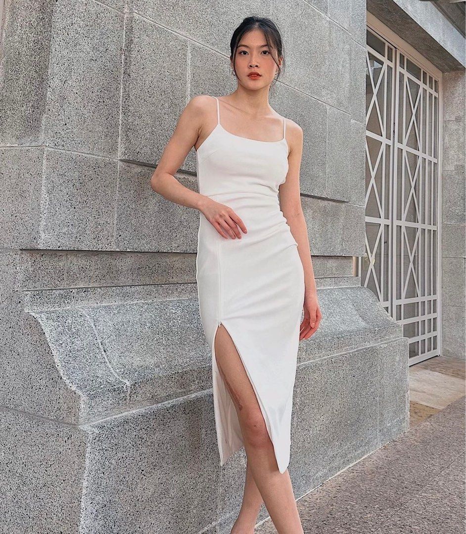 BNWT Mikayla Sophia Padded Ruched Midi Dress in White Size M