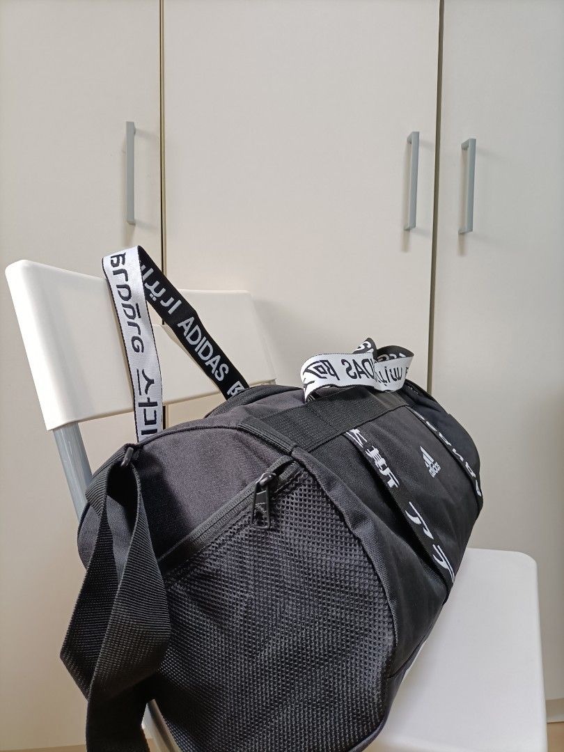 Adidas du24 store