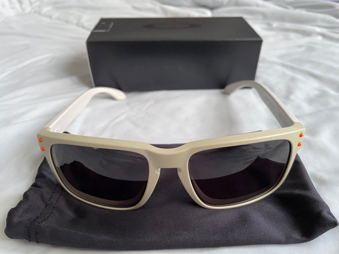 Oakley holbrook best sale polarized sale