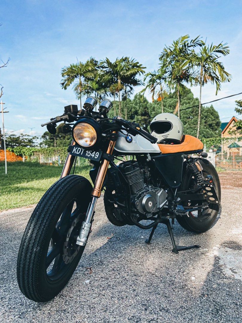 Rkv 200 discount cafe racer