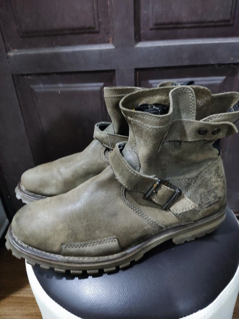 Caterpillar riding boots discount