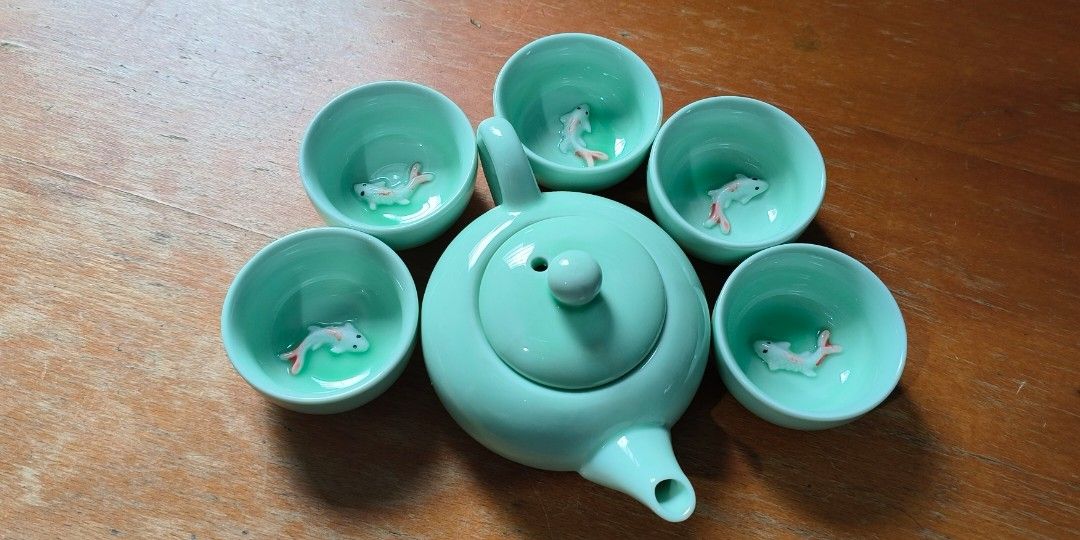 Chinese Tea Set with Koi, Furniture & Home Living, Kitchenware