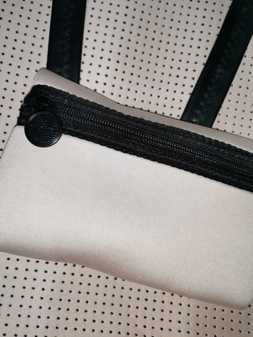 Chuchka tote online