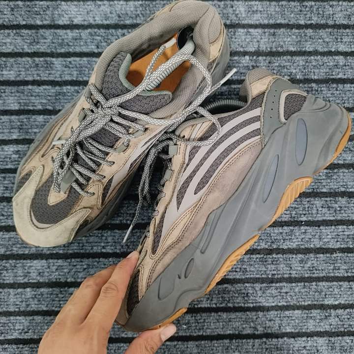 Yeezy sales 700 stock