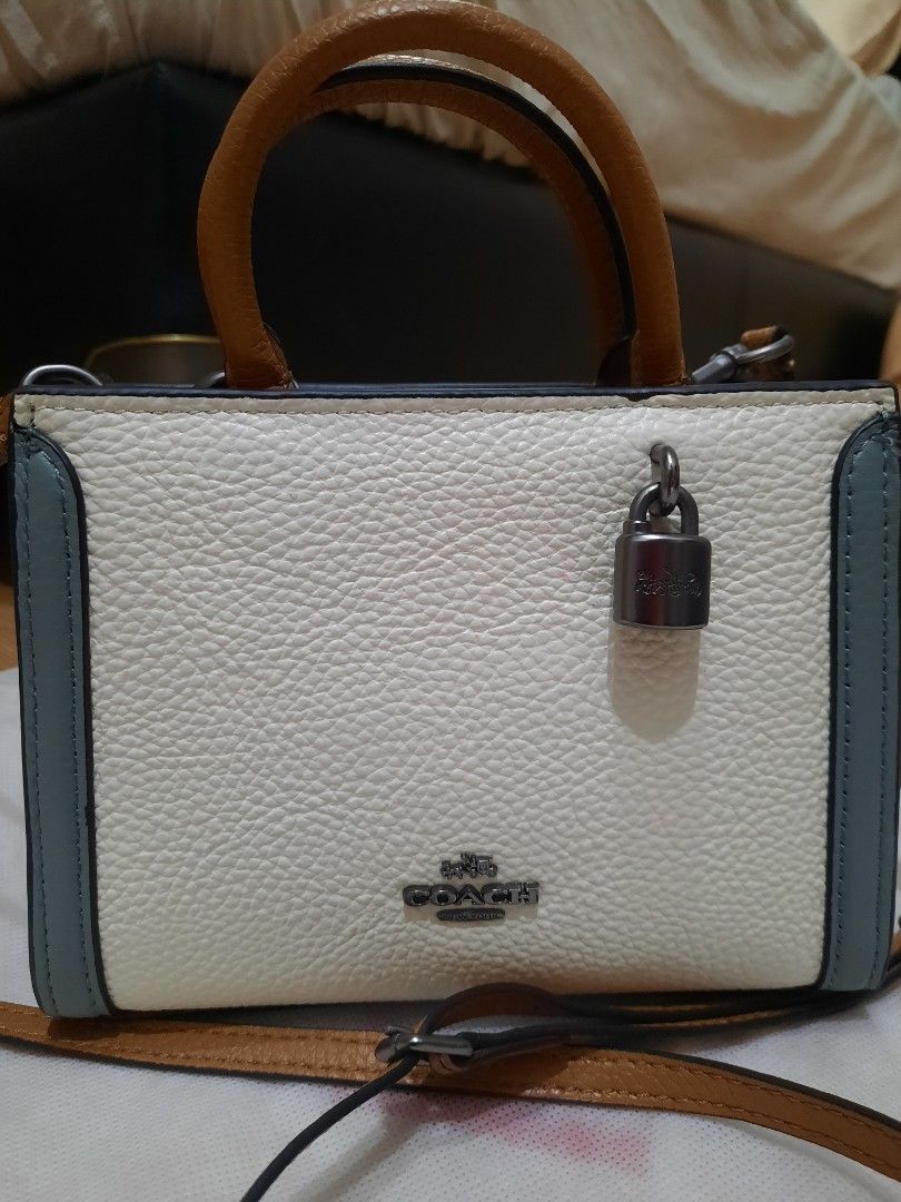 coach micro zoe crossbody, Barang Mewah, Tas & Dompet di Carousell