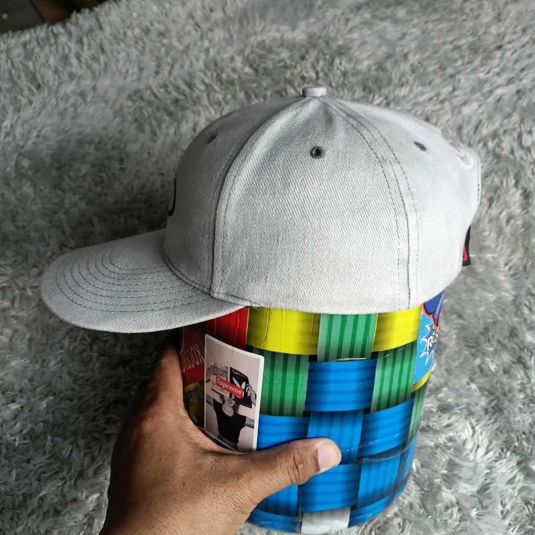 Nike hat small logo top