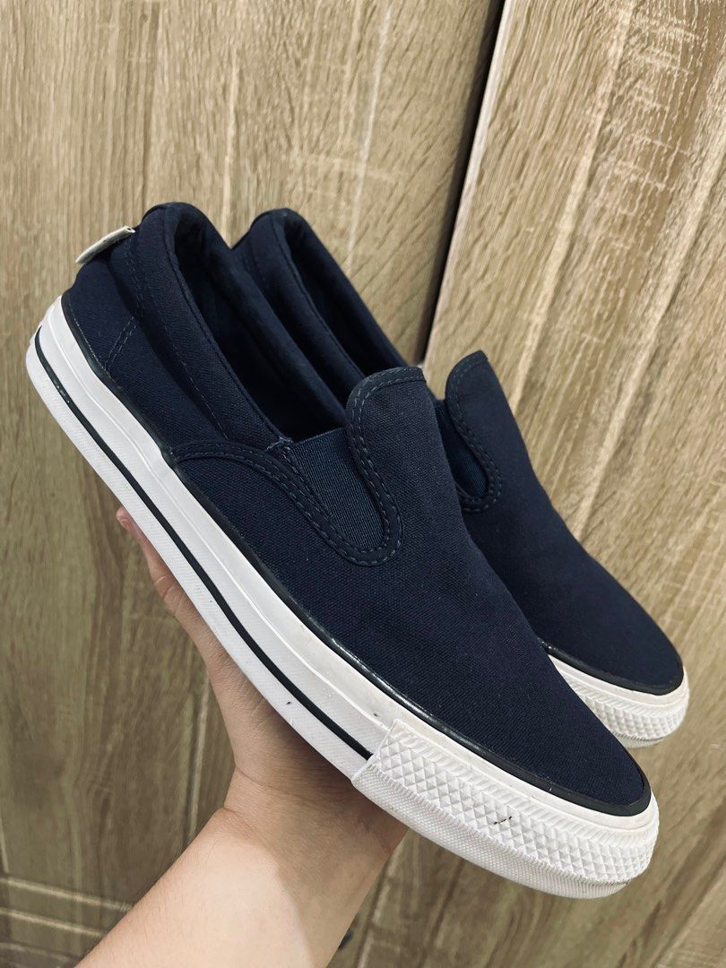 CONVERSE SLIP ON ORIGINAL Men s Fashion Footwear Sneakers on Carousell