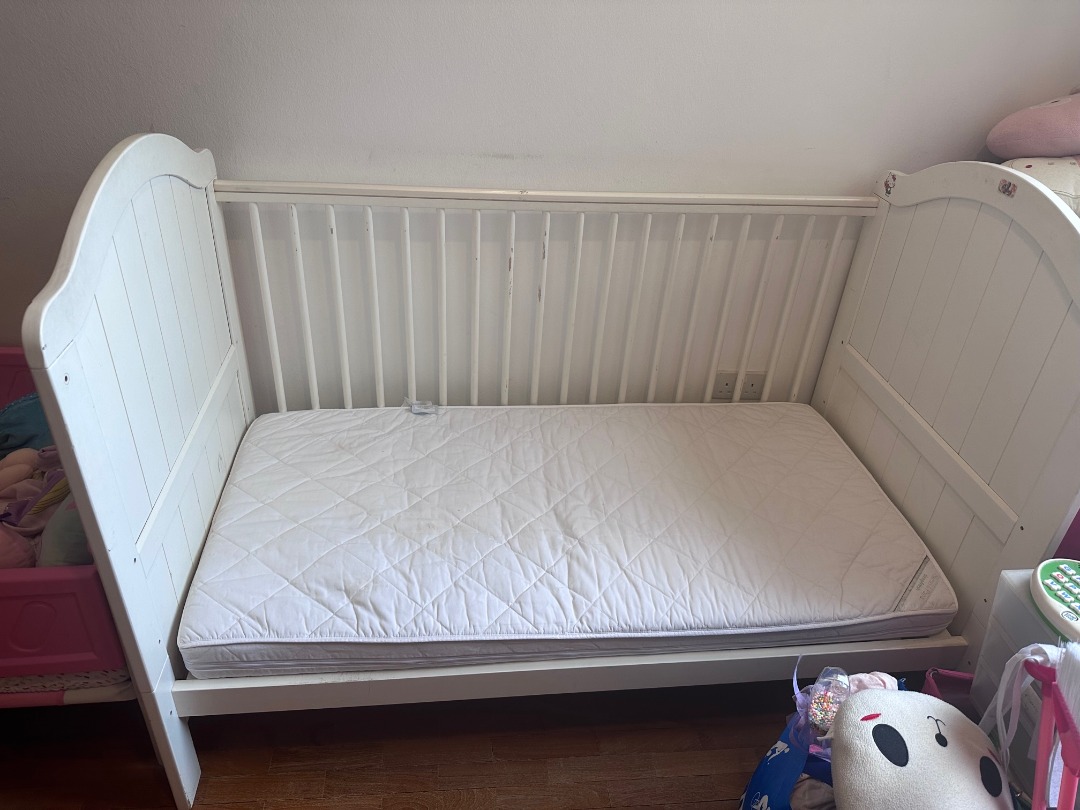 Mamas and papas outlet amie cot bed