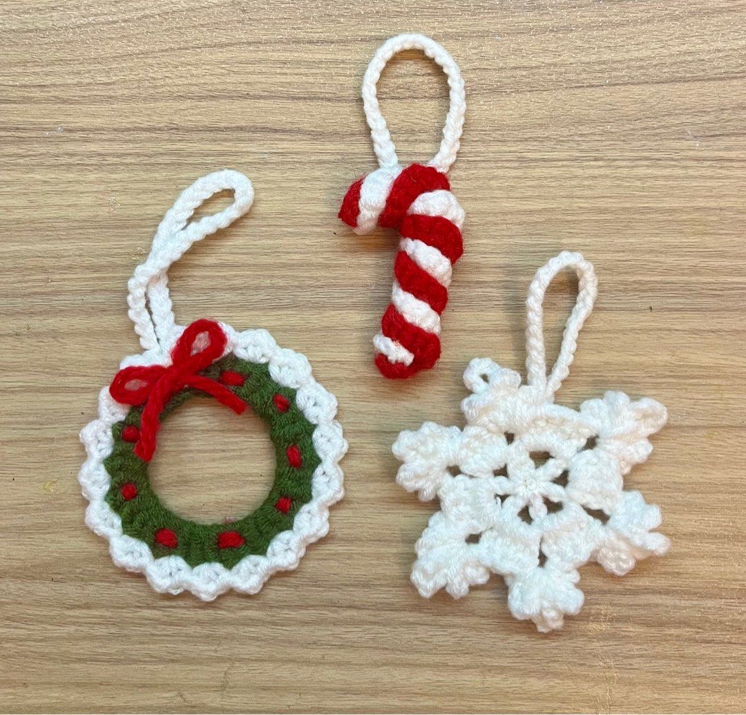 crochet christmas ornaments/keychain/deco