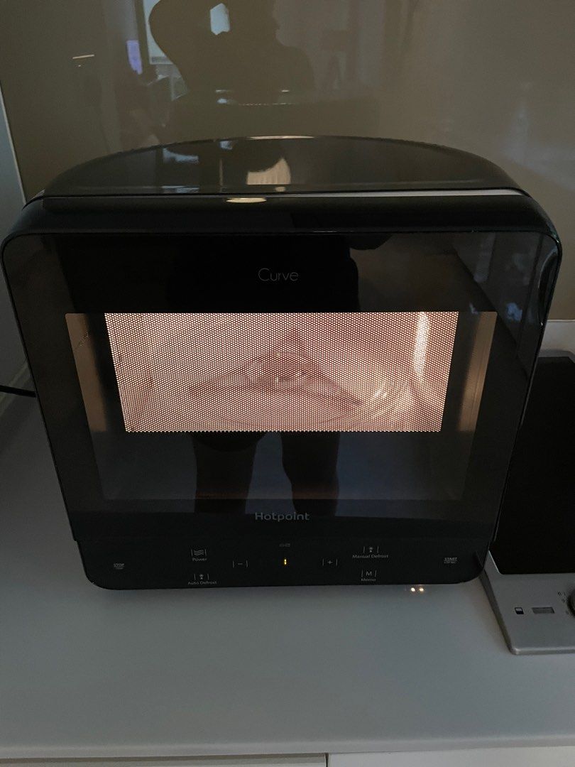 Hotpoint mwh 1331 b store curve solo microwave
