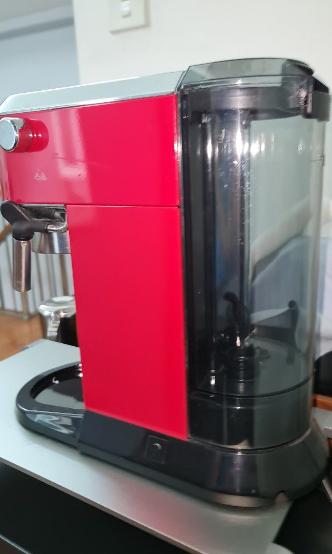 Delonghi espresso machine coffee, TV & Home Appliances, Kitchen