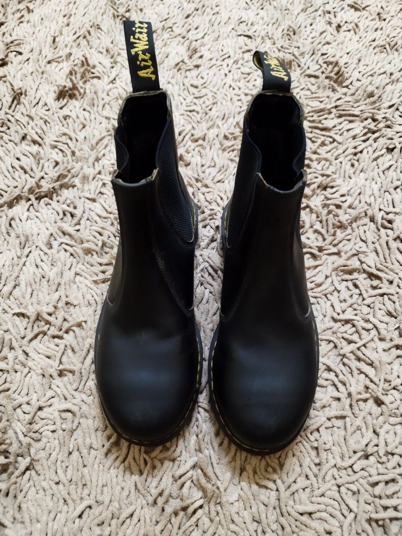 Dr martens steel toe best sale chelsea boots
