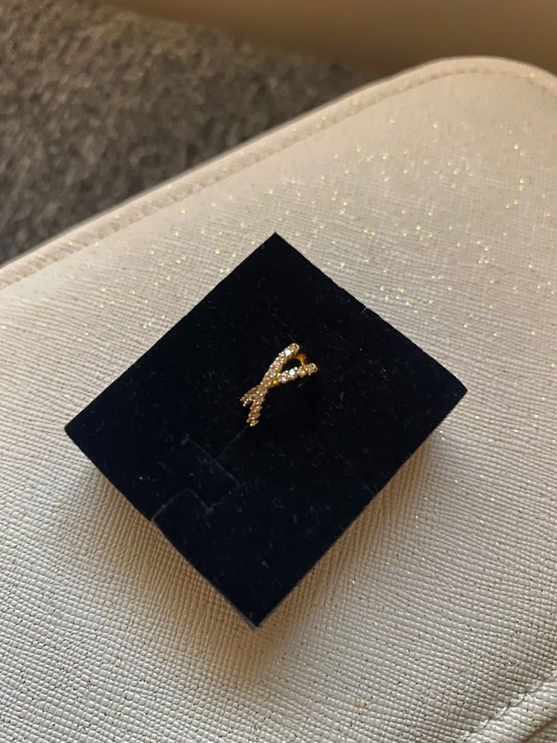 Ear Cuff ( not pair) (Category: Earrings) located in Taguig. Submitted by plmae (Listing ID 1263958558, Image 3). Description: .