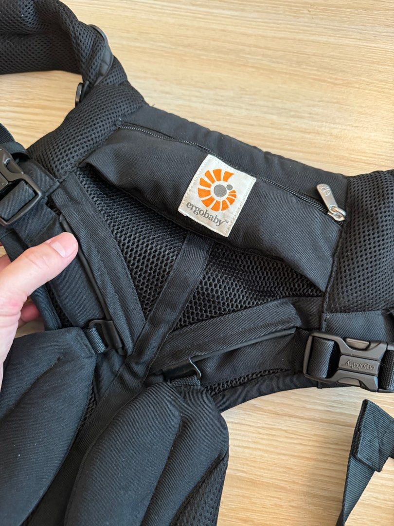 Ergobaby hot sale omni 36