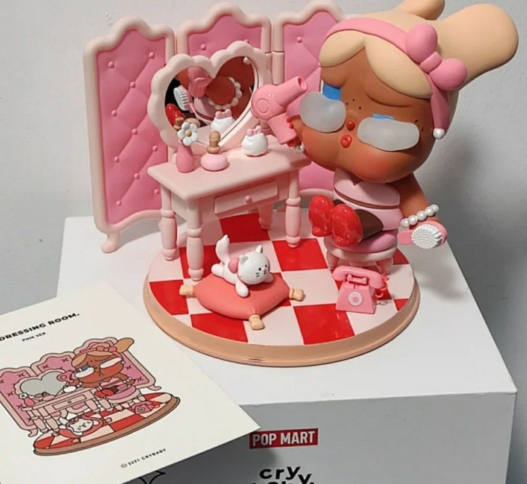 POPMART crybaby THE DRESSING ROOM