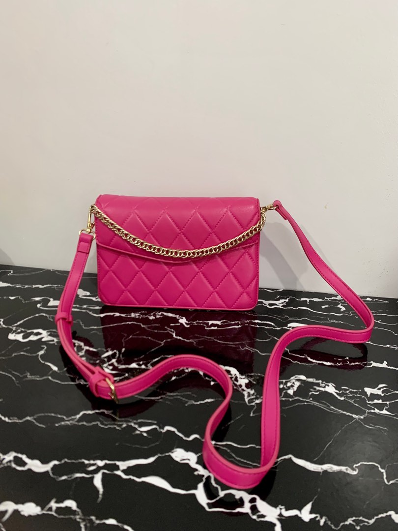 Hot pink clutch forever 21 outlet
