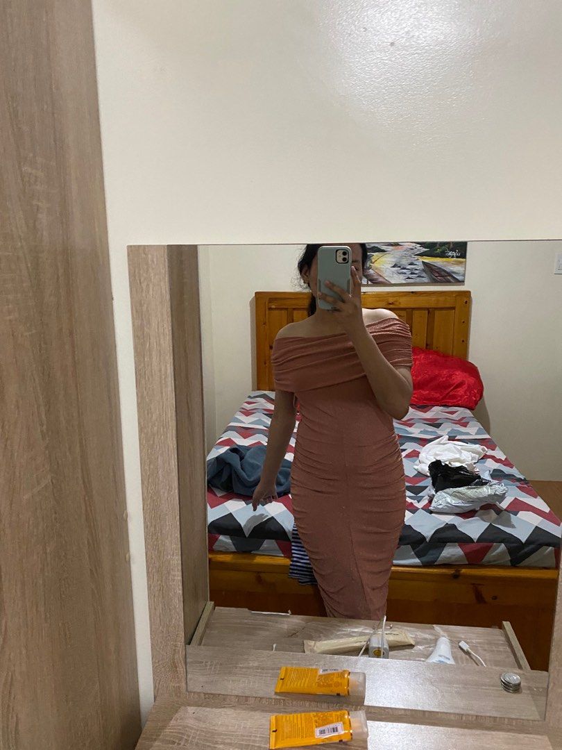Long formal dress (Category: Dresses) located in Cagayan de Oro. Submitted by vgiveraaa (Listing ID 1264056212, Image 3). Description: Bought this for 1500. Used once during my oath taking.