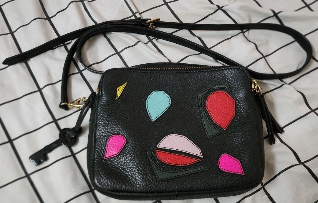 Fossil Camera Bag Crossbody Pebbled, Women's Fashion, Bags & Wallets