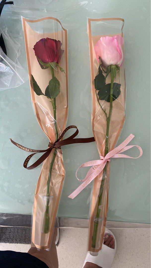 MInimum 20 stalks - Customised/Personalised Fresh rose single stalk ...