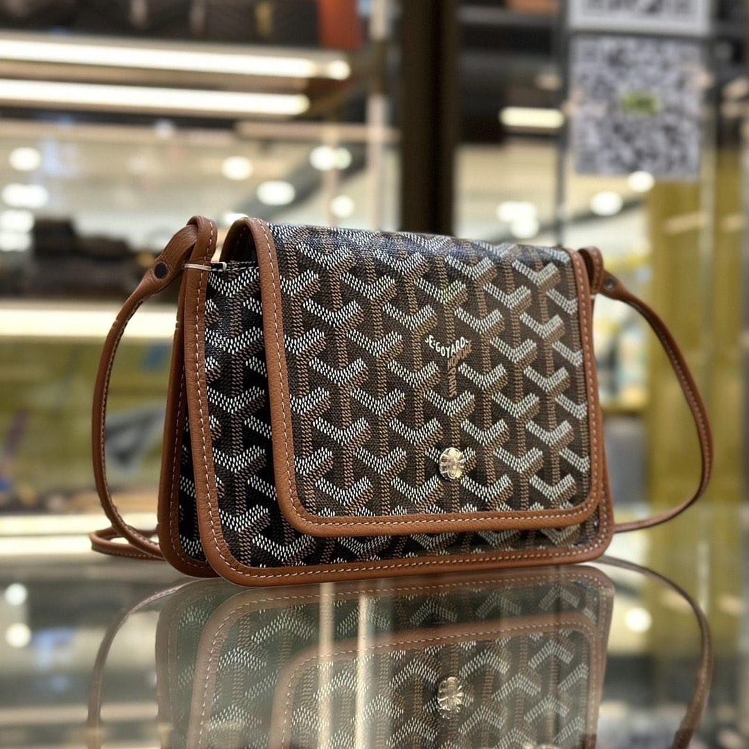 Goyard plumet on sale pouch
