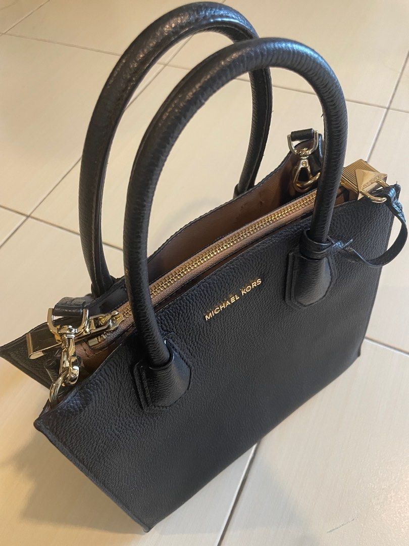 Handbang, Luxury, Bags & Wallets on Carousell
