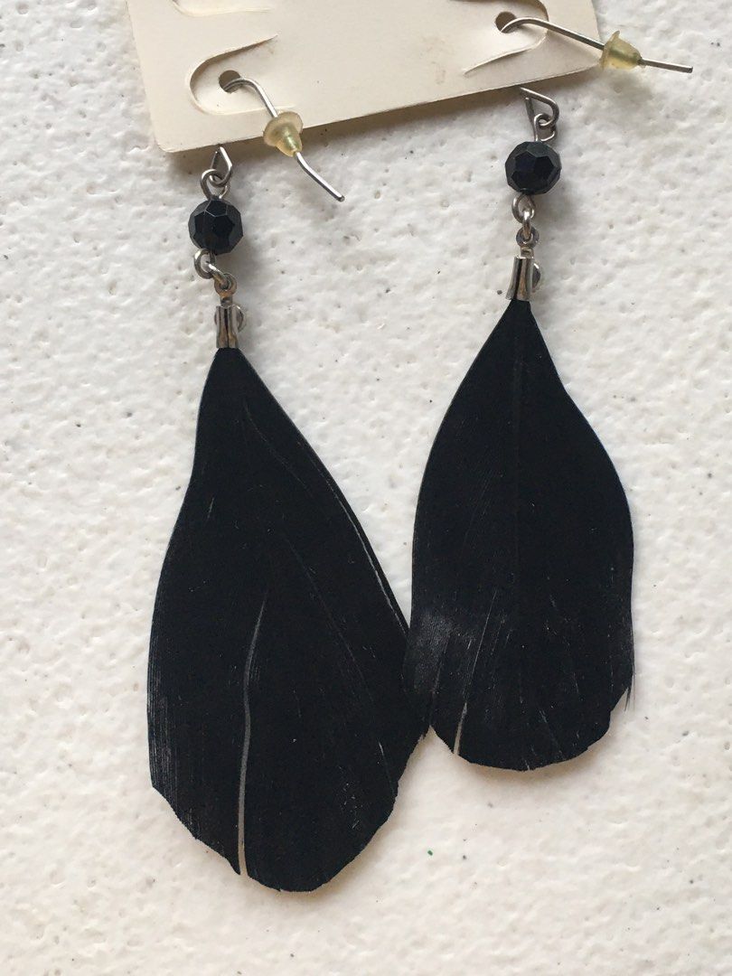 has flaws Forever 21 Feather Earrings