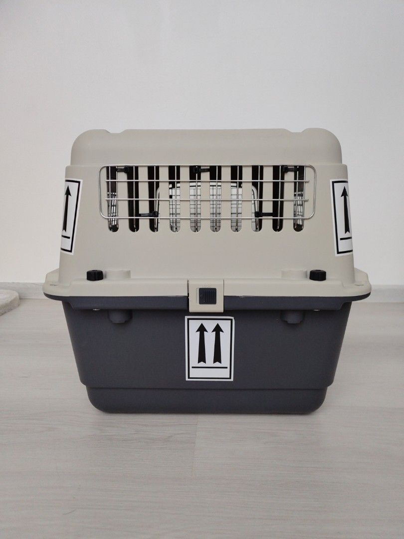 IATA APPROVED Pet Crate/sky kennel, Pet Supplies, Homes & Other Pet