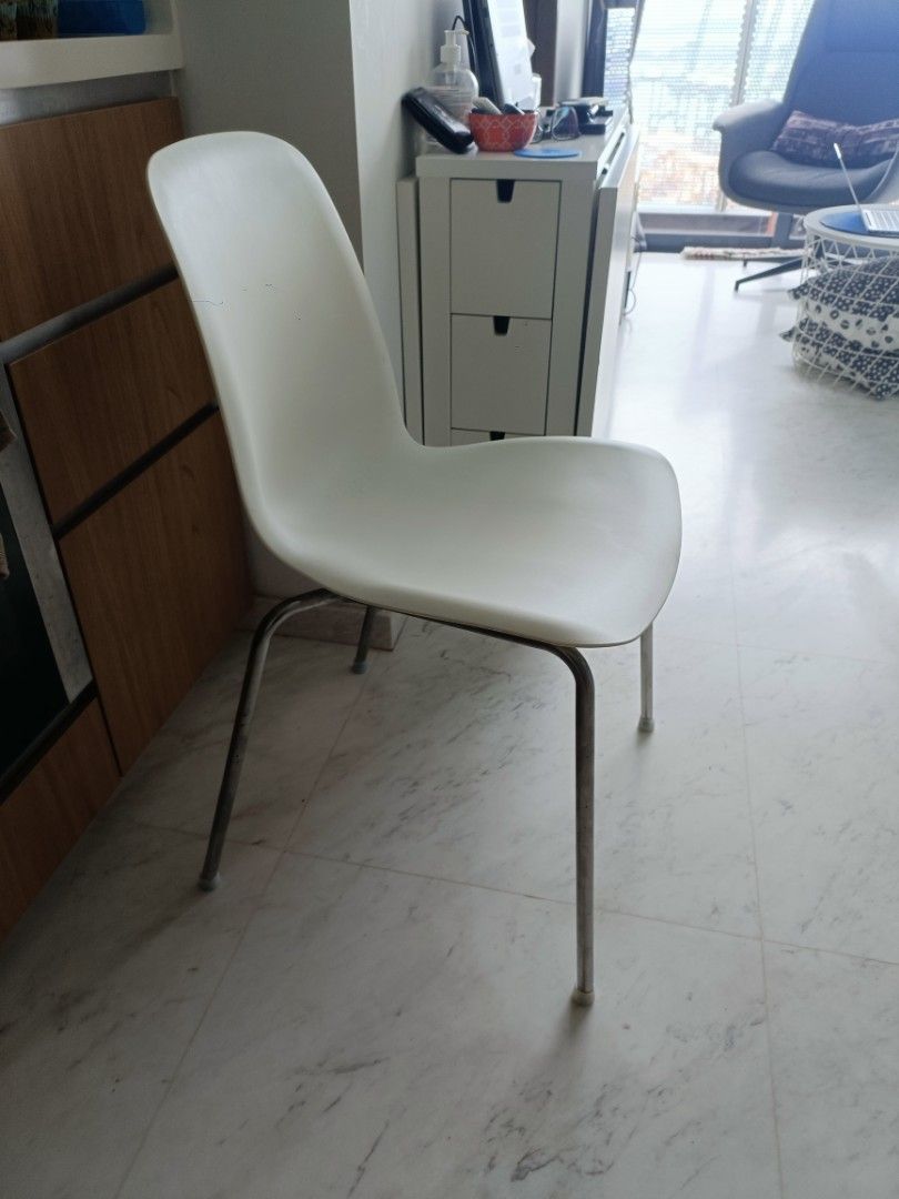 Leifarne swivel store chair review