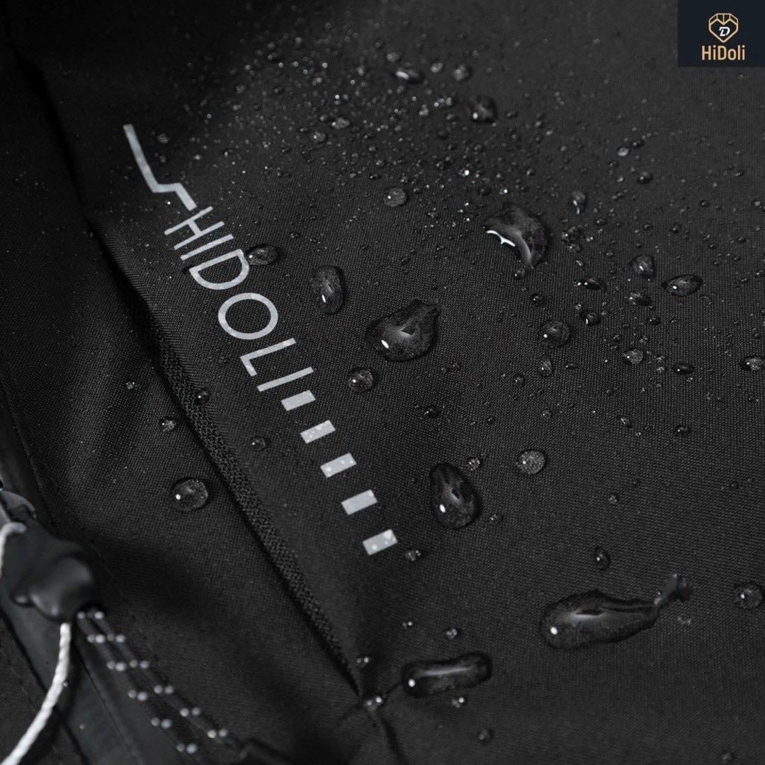 Jacket (Category: Coats, Jackets and Outerwear) located in Singapore. Submitted by Rickyti (Listing ID 1263898855, Image 3). Description: Headache over rainy weather and cold weather. Don’t worry get from us our hidoli brand jacket. It’s waterproof and able to keep you warm and dry. What are you wait for hurry up and contact us and get yours today. .