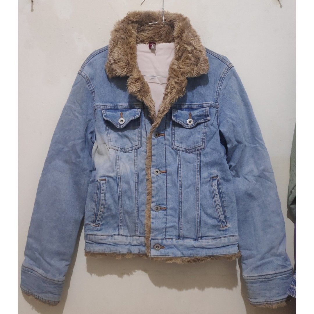 Jaket levis uniqlo outlet