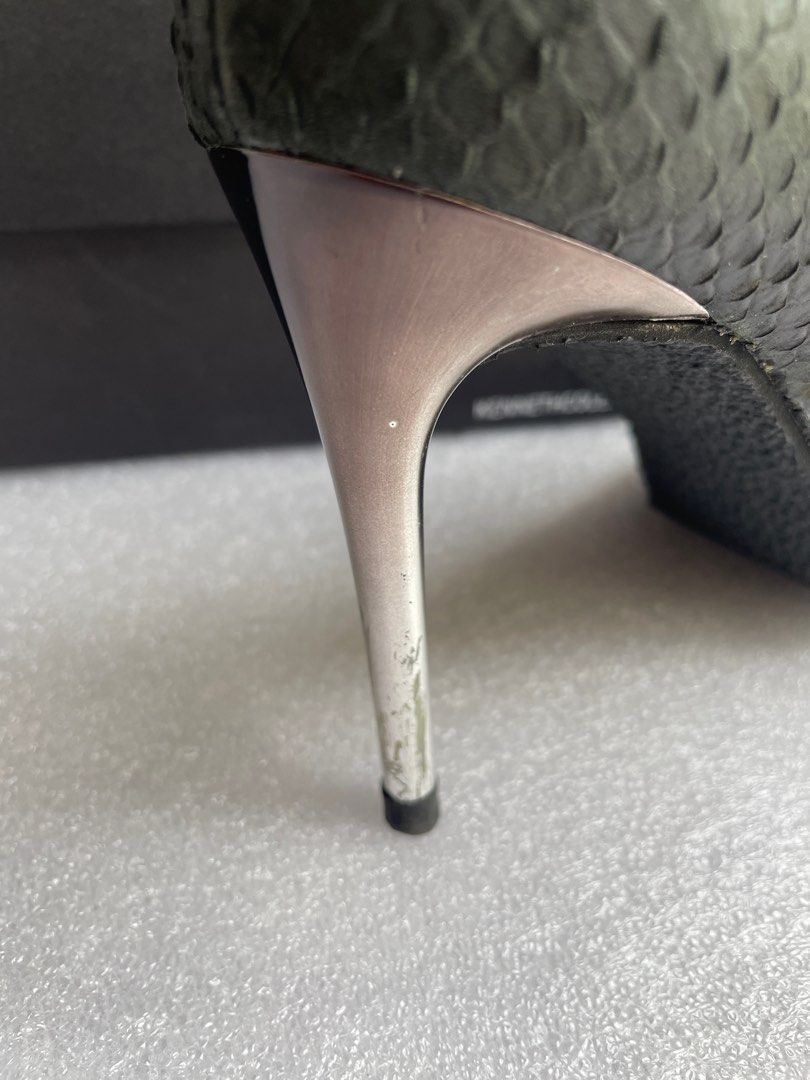 Kenneth cole discount silver heels