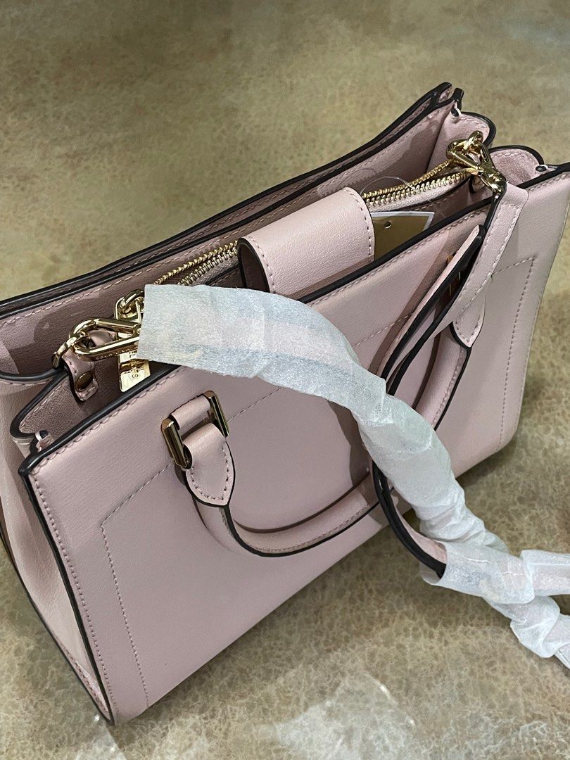Michael kors 2025 kinsley accordion satchel