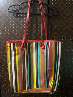 (Category: ) located in . Submitted by mgstuffboutique (Listing ID 1263983311, Image 1). Description: .