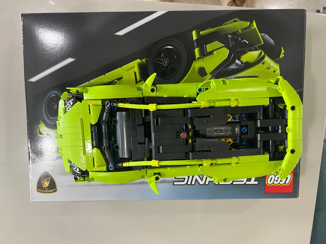 Lego Huracan, Hobbies & Toys, Toys & Games on Carousell