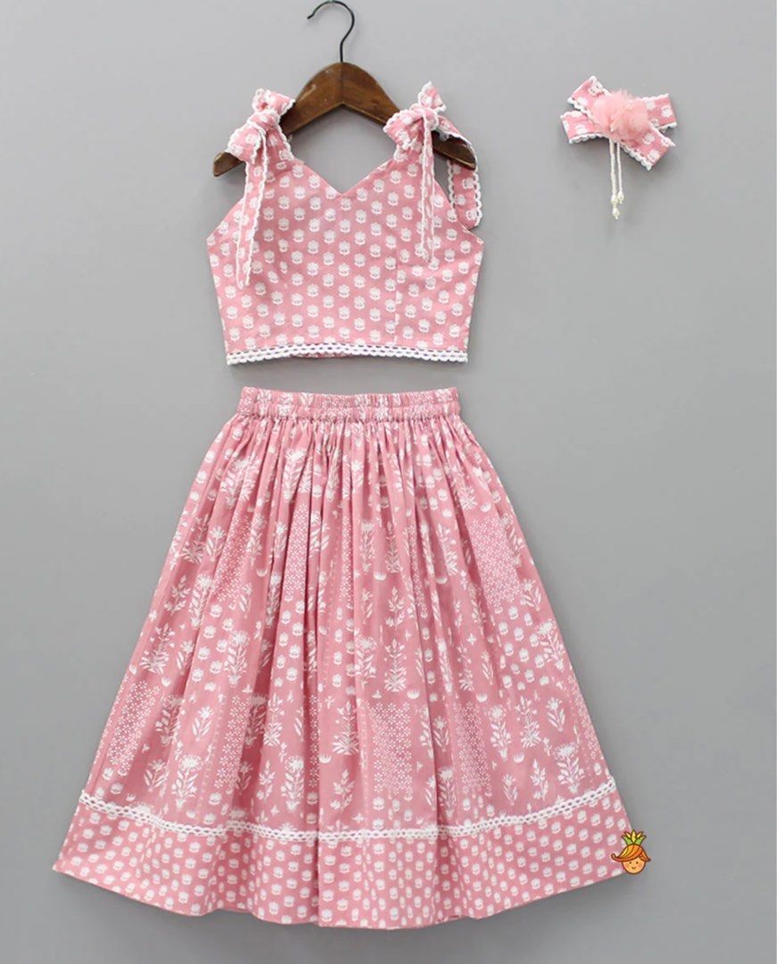 Little store muffet lehenga