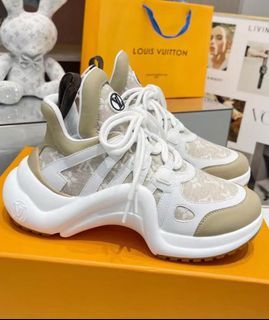 Size 7.5 US 38 EUR Louis Vuitton LV Archlight Trainer White For Parts Or  Repair