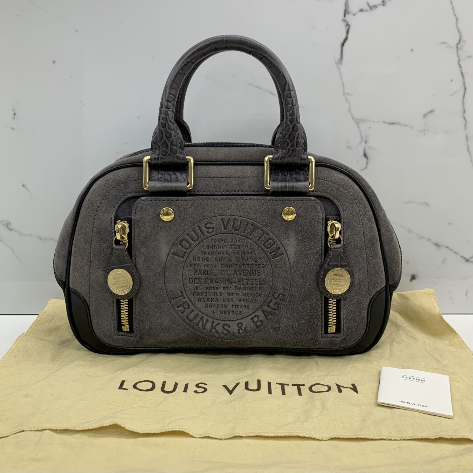 Louis Vuitton LOUISVUITTON Size: 95 M0187 Sunture LV Autograph