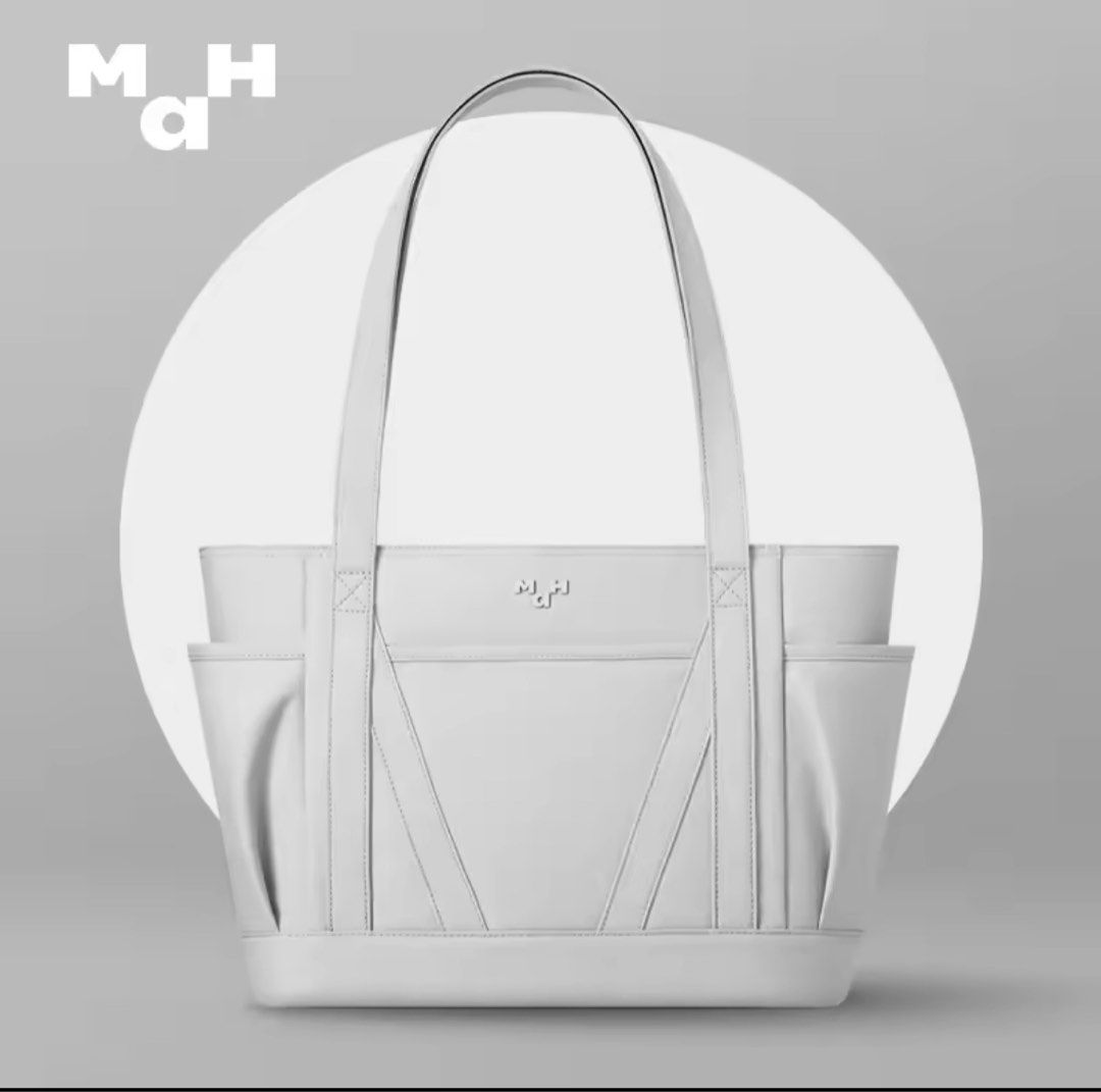 MAH Tote Bag (Category: Tote Bags) located in Las Pinas. Submitted by decluttxrstudios (Listing ID 1264049036, Image 1). Description: srp is 2k+ used once, want to buy in another color.