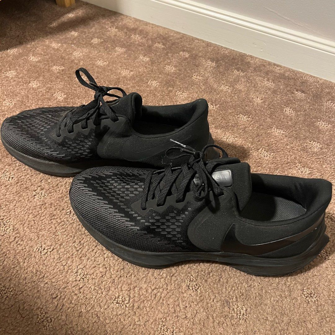 Men s Nike Air Zoom Winflo 6 Men s Fashion Footwear on Carousell