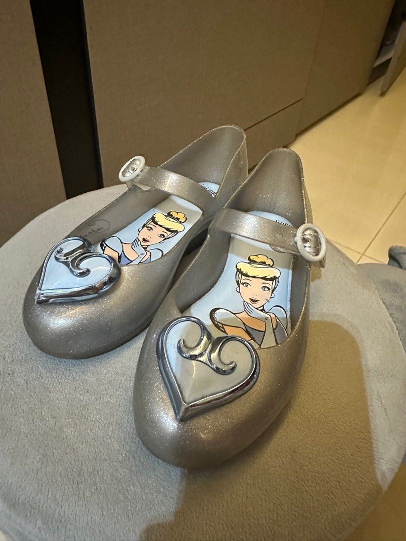 Cinderella mini melissa hotsell