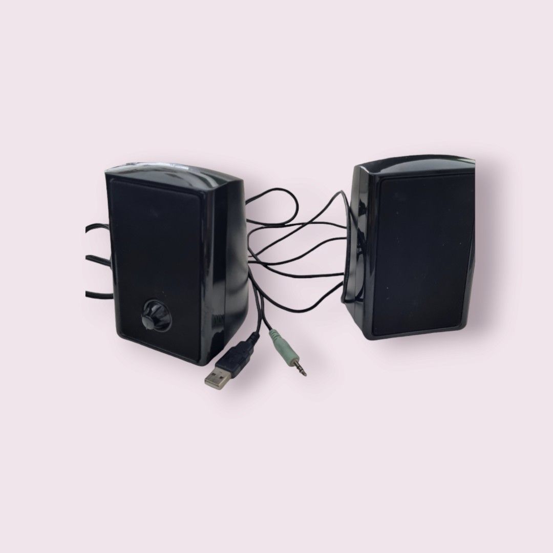 Neo 2003B computer speakers (Category: Soundbars, Speakers & Amplifiers) located in Taguig. Submitted by rochev (Listing ID 1231128137, Image 1). Description: Used and in great condition Neo 2003B (neosonica technogies) computer speaker. Can connect via usb..
