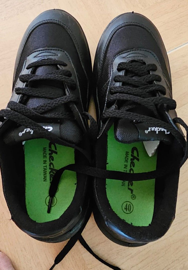 New black shoes Men s Fashion Footwear Casual shoes on Carousell