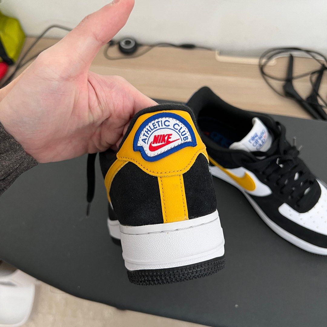 Nike air force 1 07 LV8 Athletic Club Panda Yellow Swoosh 40.5