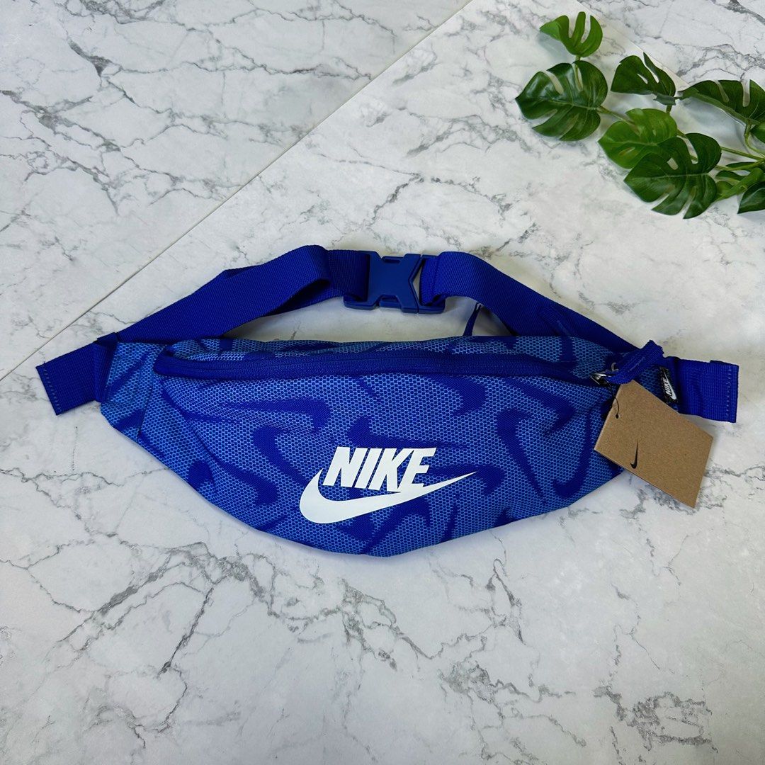 Buy Nike Belt Bags & Waist Bags for Men & Women in Doha, Qatar | SSS