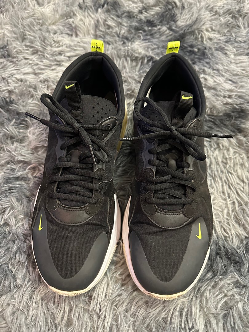 nike skyve max black