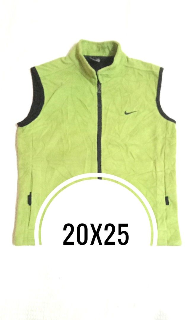 Nike therma sleeveless best sale jacket