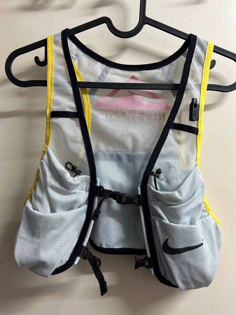 Nike running hydration new arrivals vest