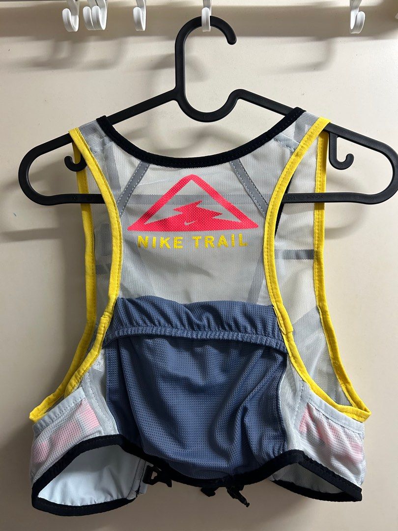 nike accessories hydration race vest